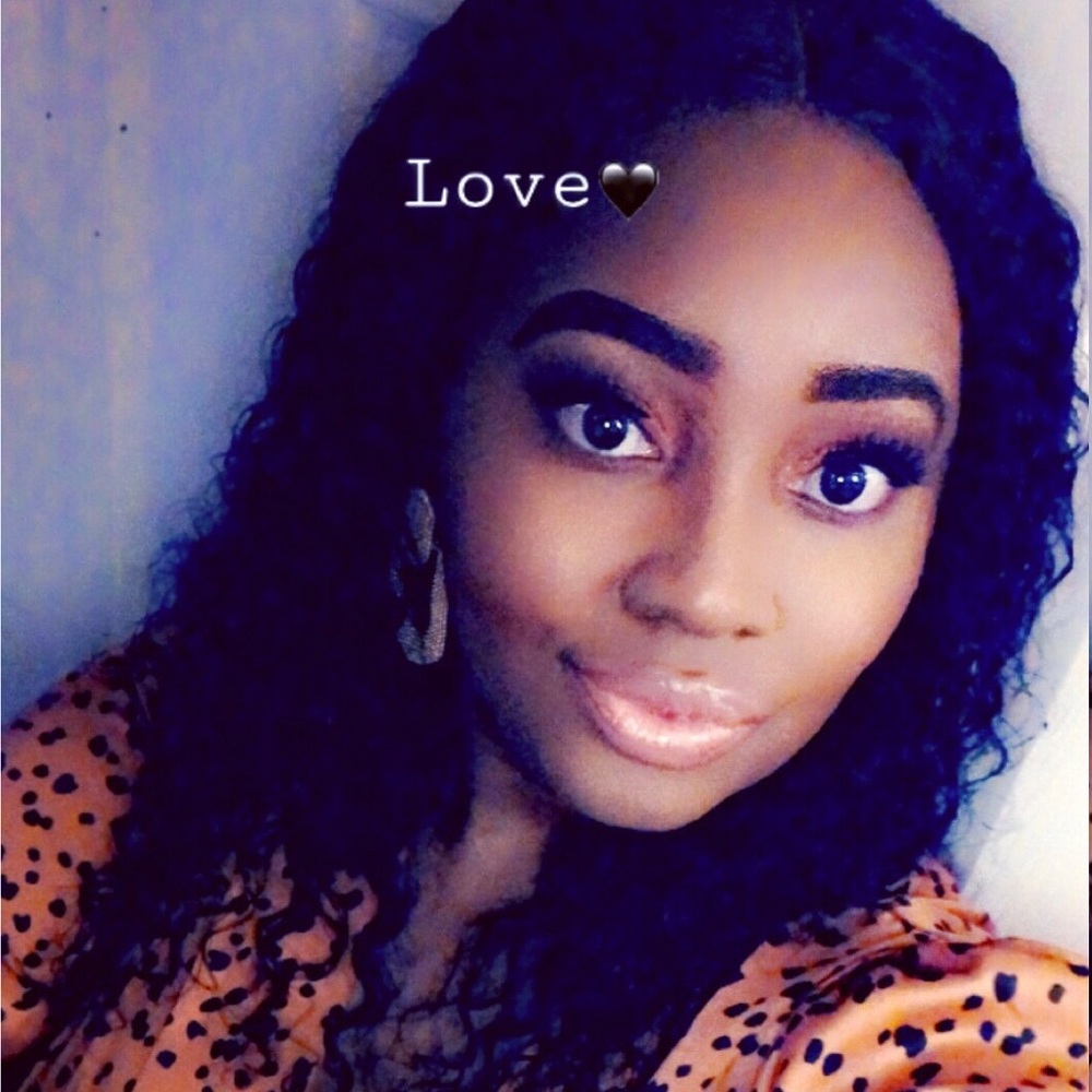 Hi, I’m Tierra. Thank you for stopping by ❤️